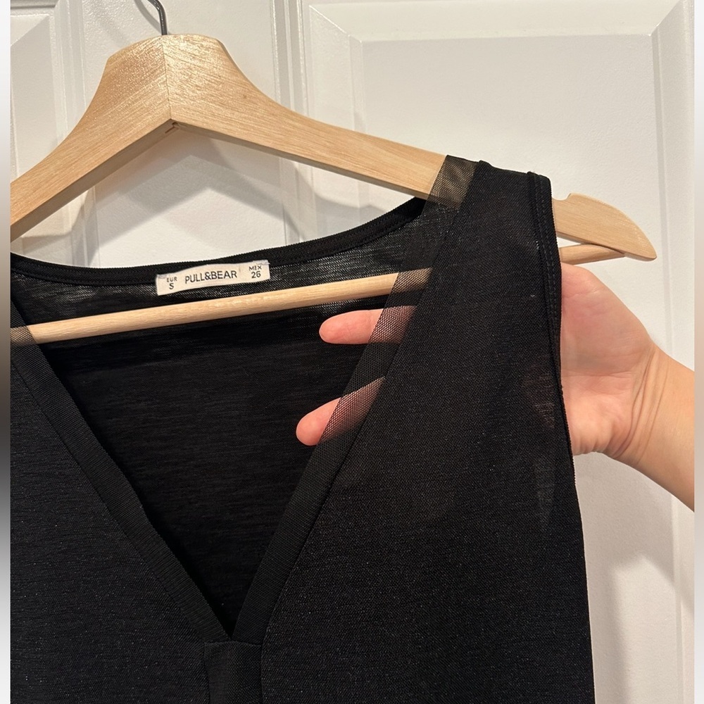 Pull&Bear Tank Top - Picture 2 of 2